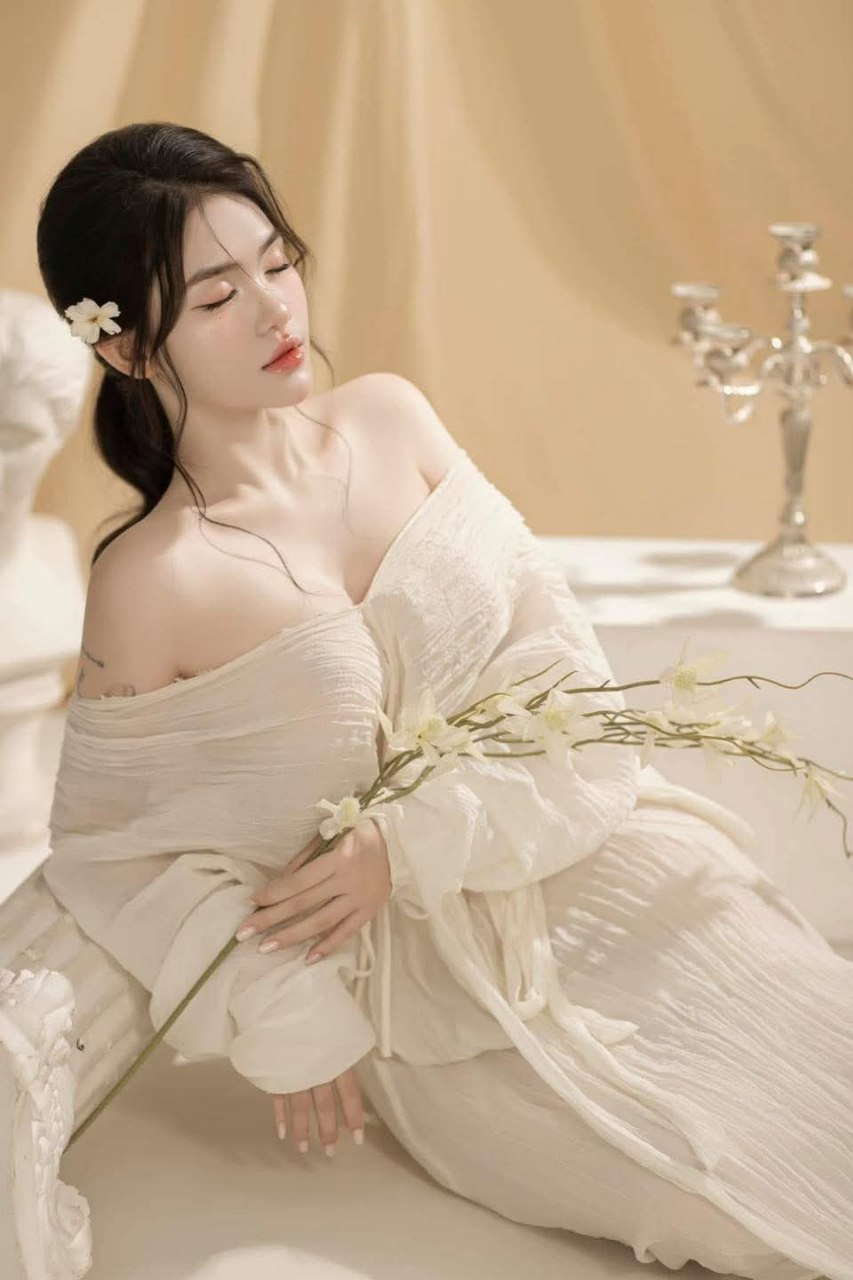 Anh địt người yêu em nhẹ thôi em xót lắm